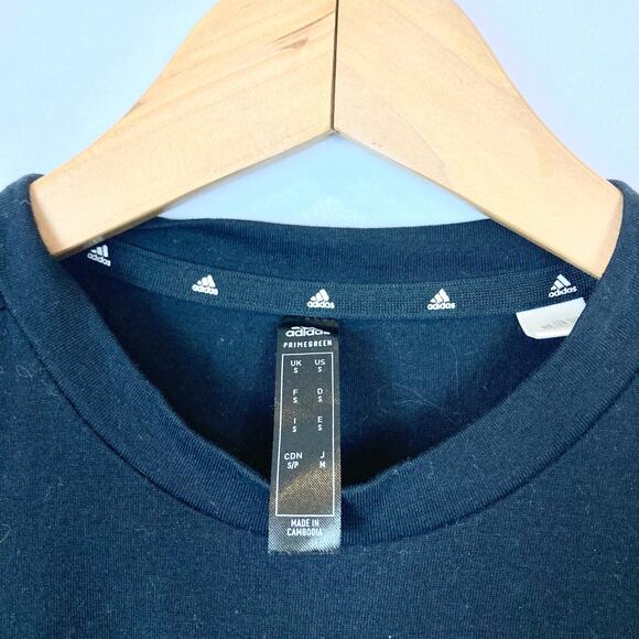 Adidas Small Black and Hot Pink Logo tee - Picture 3 of 6